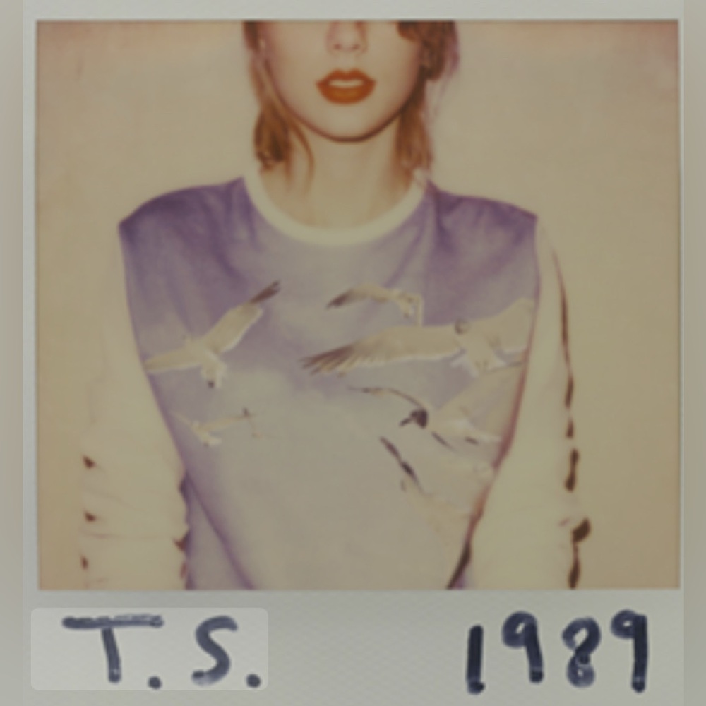 ISO Taylor Swift Signed 1989 Sv